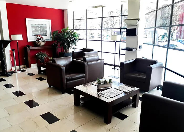 & Pf Hotel