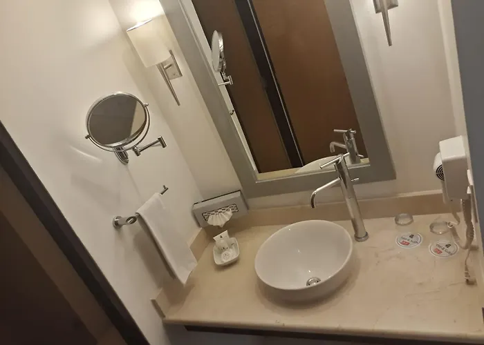 Hotel & Pf 4*